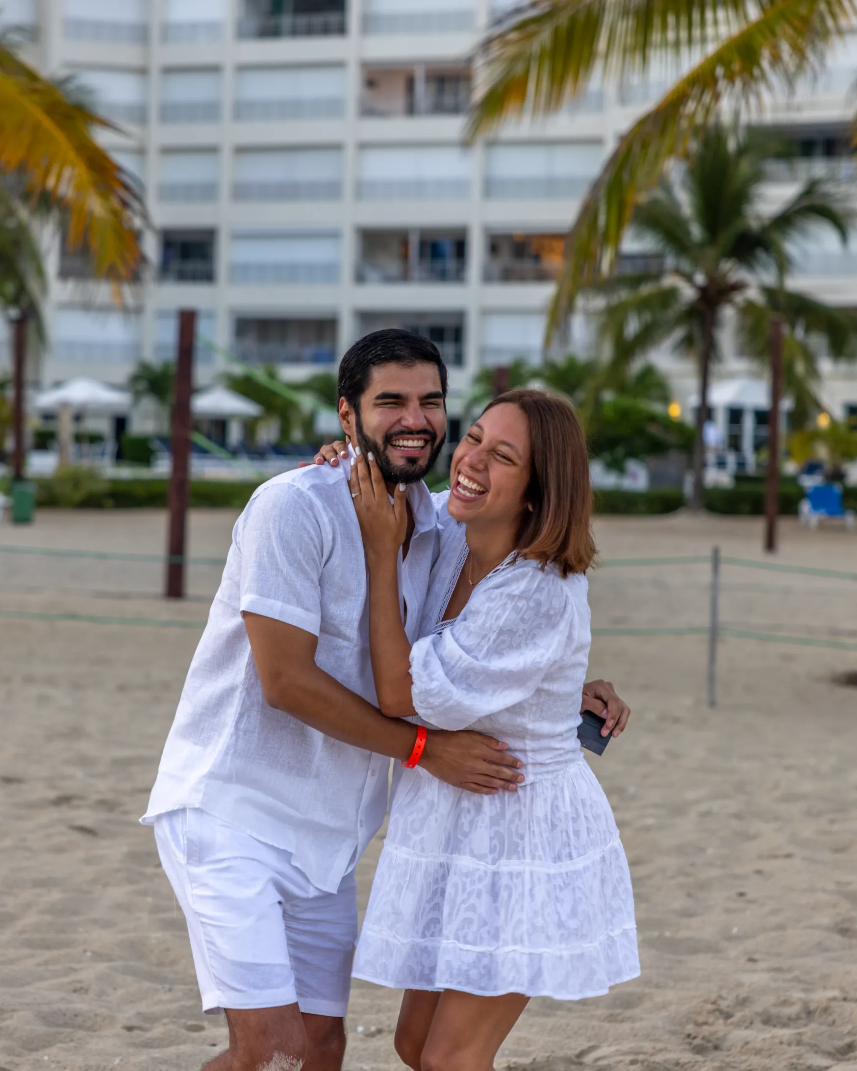 propuesta sorpresa en la playa de Bayahibe capturada por fotógrafo