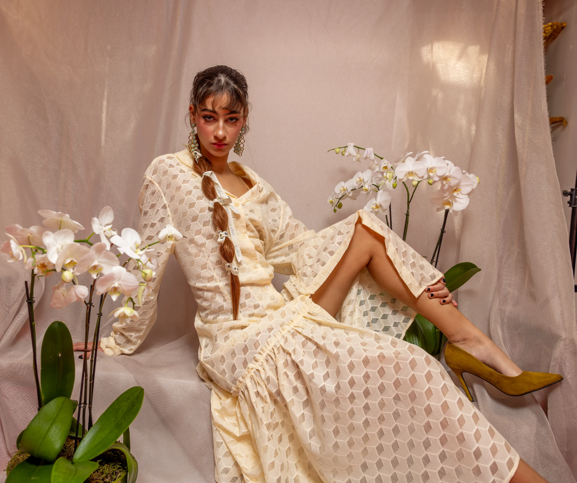 Sesión de fotos artística en estudio Santo Domingo luz dramática — Babula Shots RD