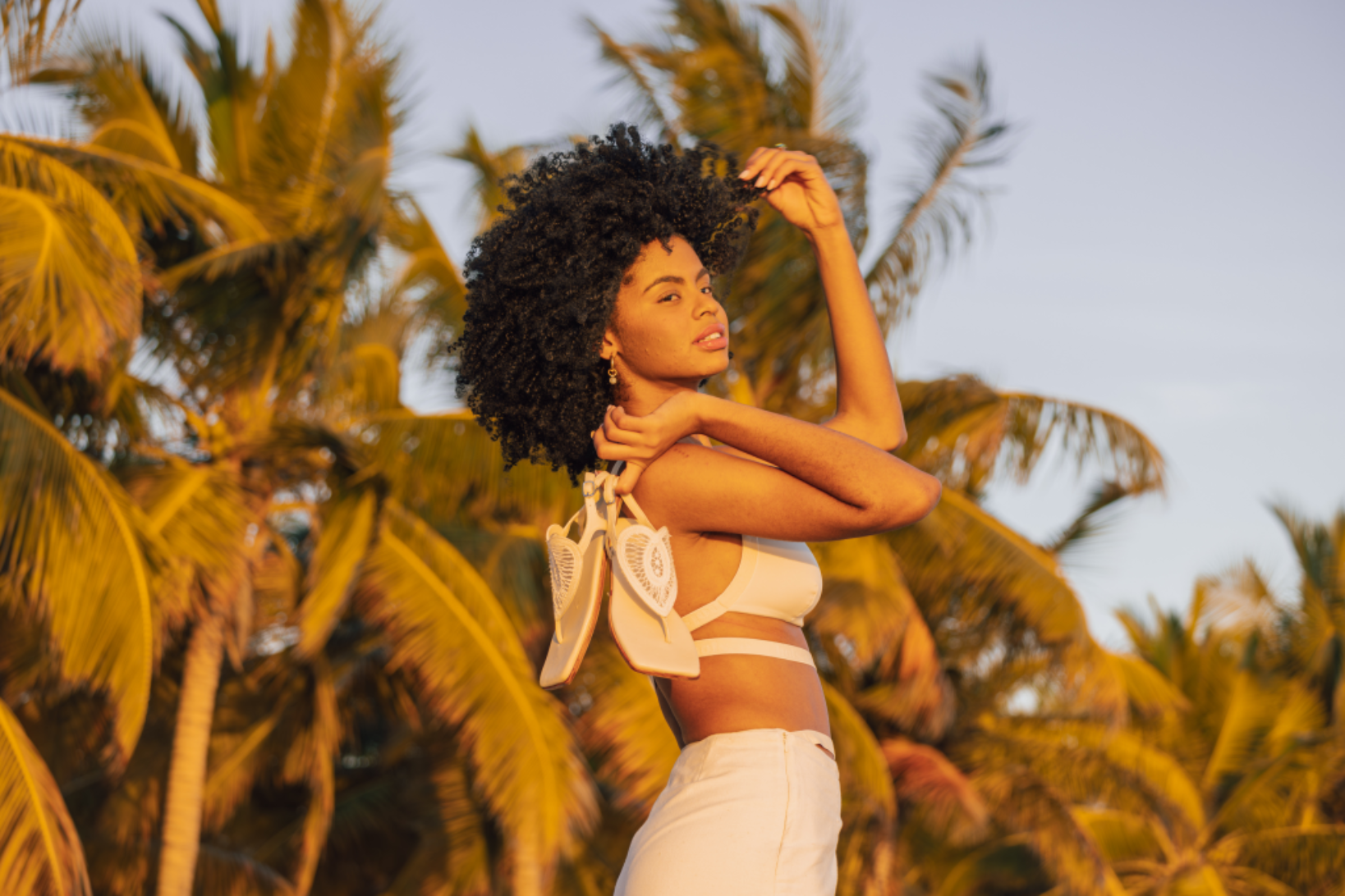 Sesión de fotos en la playa de la República Dominicana, con un fotógrafo especializado en moda.