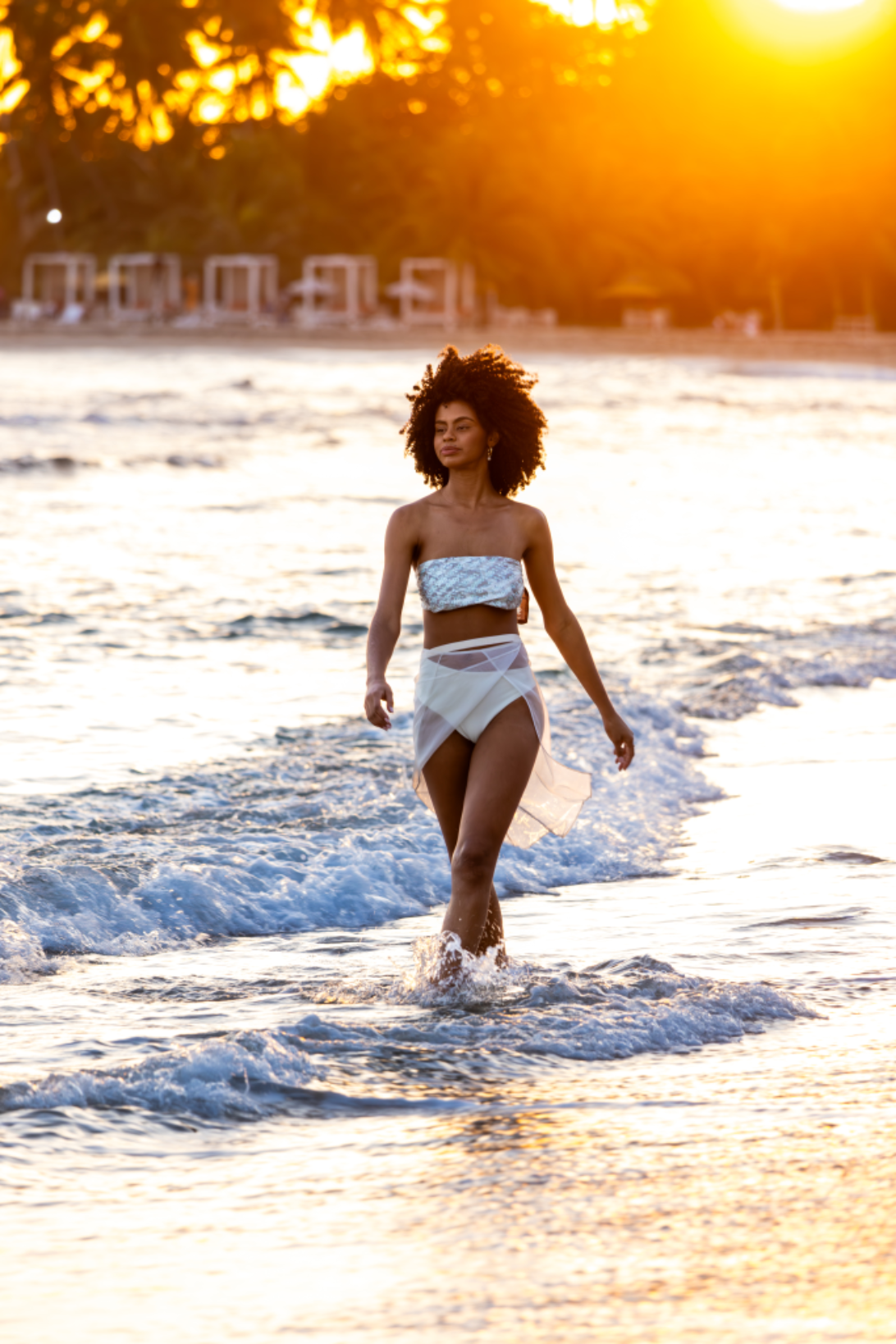 Captura tu estilo en una sesión fotográfica en la playa en Santo Domingo, República Dominicana.