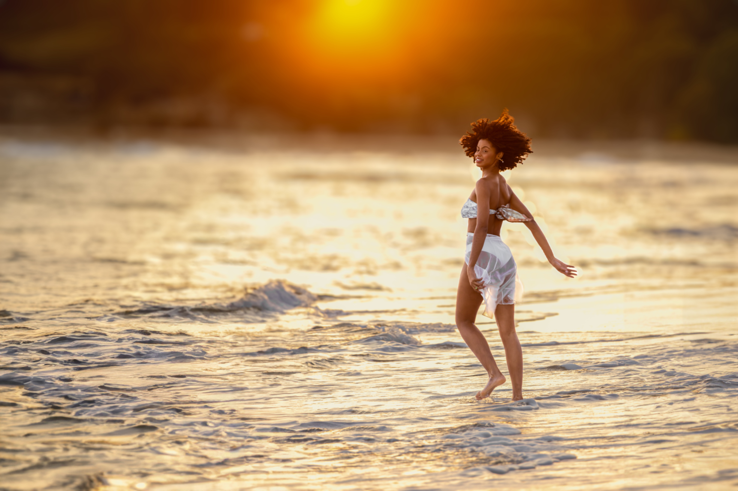 Sesión fotográfica en la playa de Santo Domingo con un fotógrafo de moda profesional.