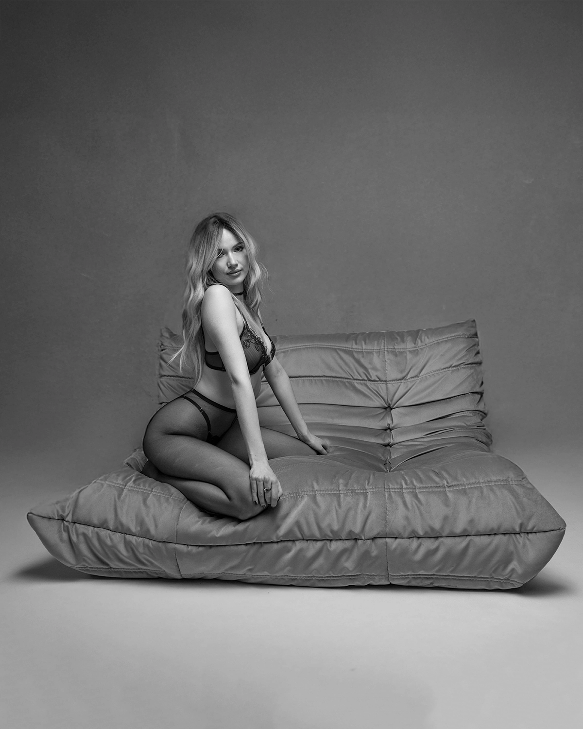 Santo Domingo boudoir photography session