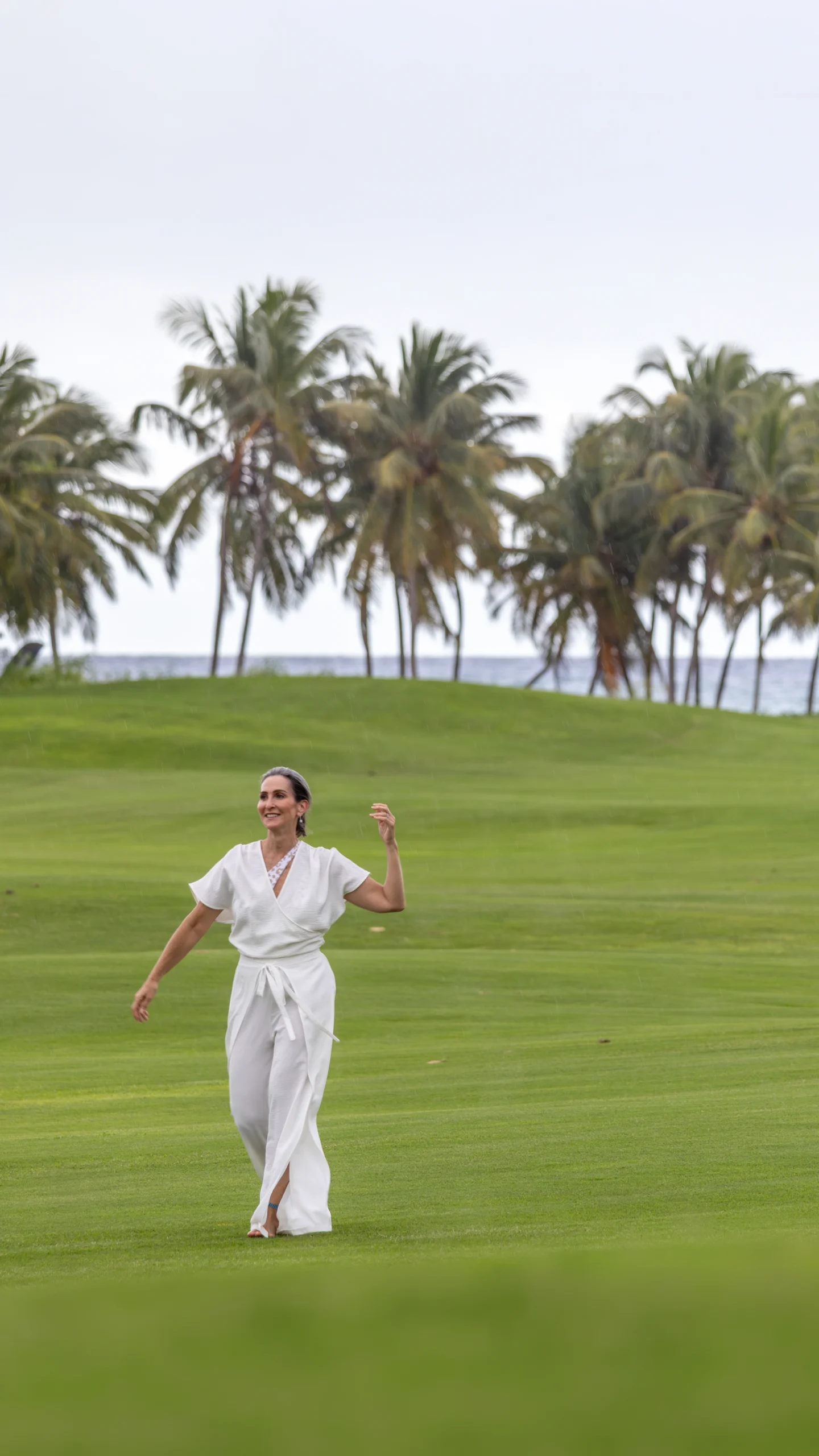 Fotógrafo en Punta Cana República Dominicana retrato lifestyle con palmeras — Babula Shots RD